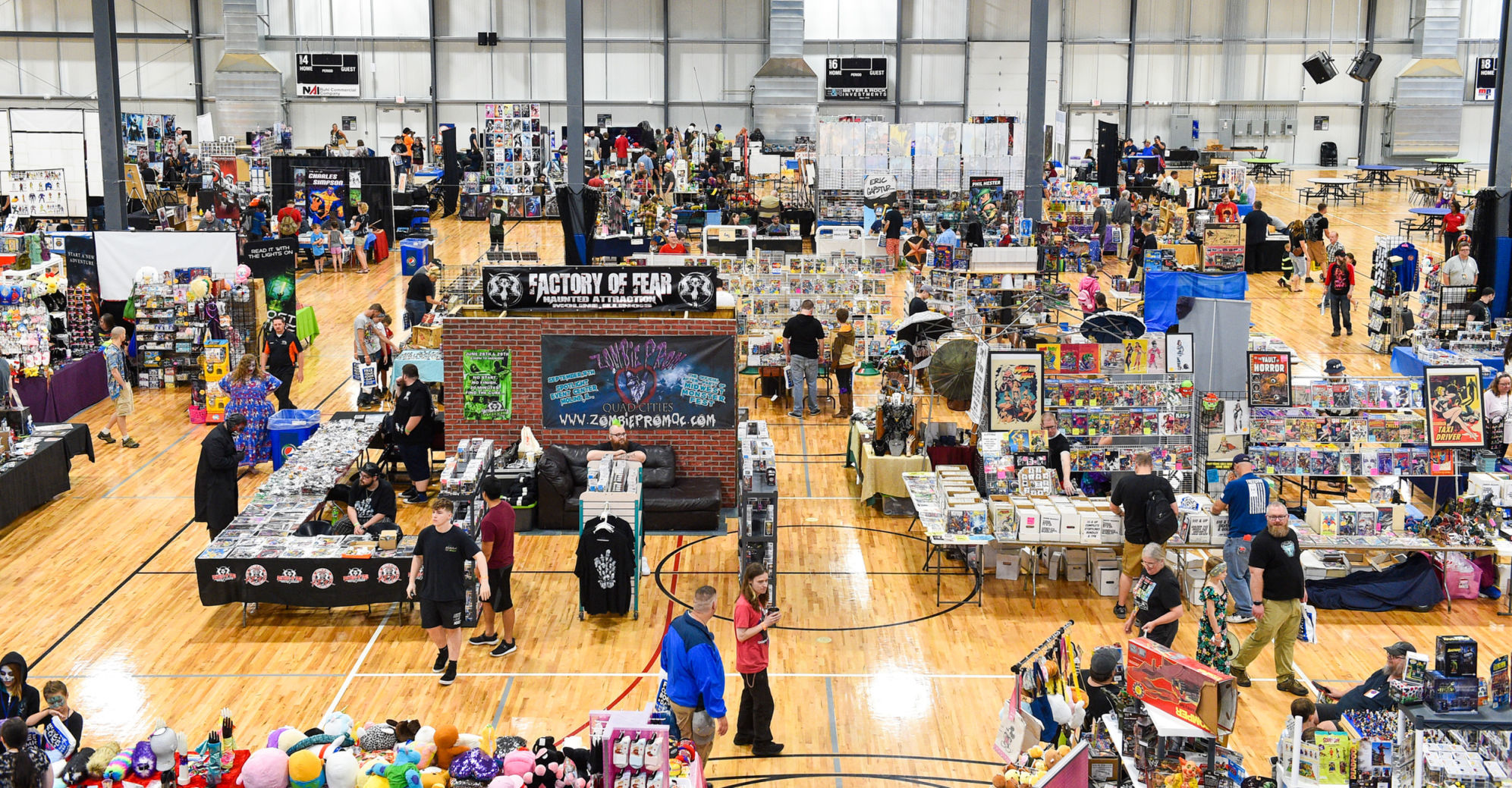 062319-Planet-Funk-Con-030aa.JPG